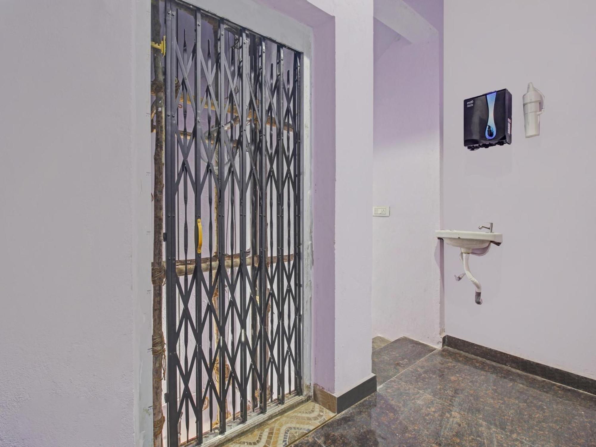 Hotel O Royal Stay Haidar Sahibguda المظهر الخارجي الصورة